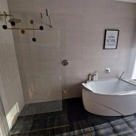 Rokna Penthouse - 240 Sqm - Sea View Apartment *